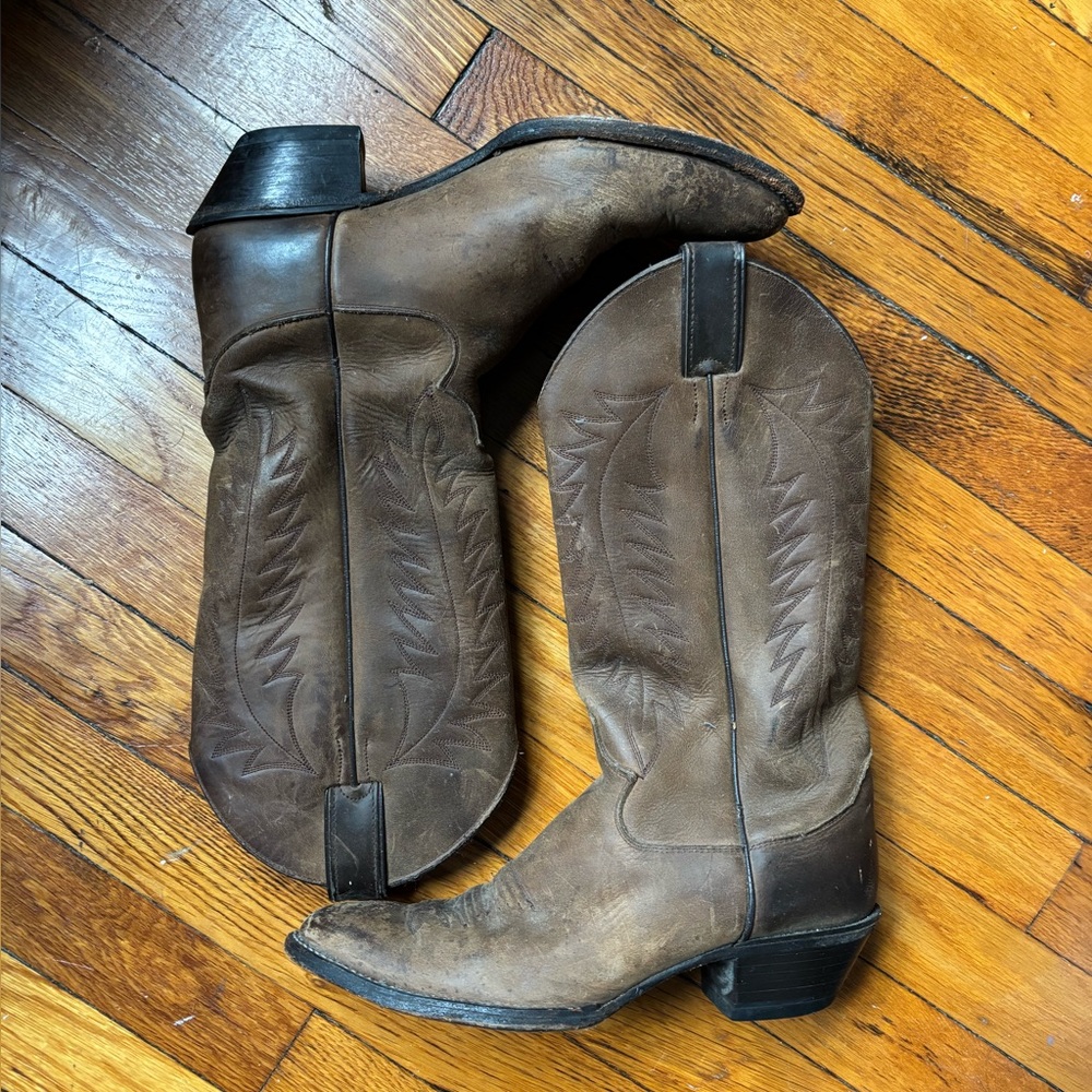 Justin Boots Leather Vintage Cowboy Boots